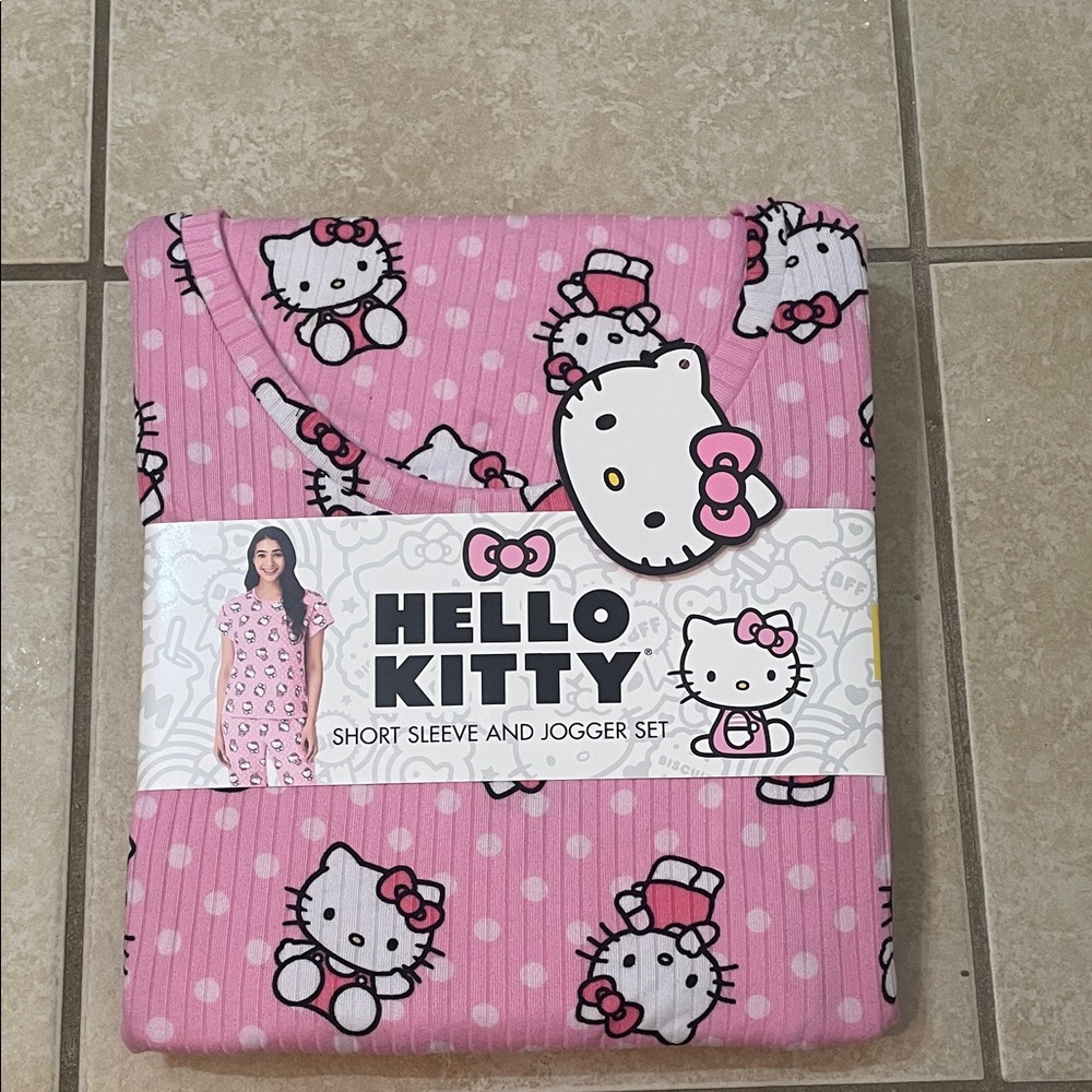 NWT Sanrio Hello Kitty Pink Short Sleeve & Jogger Set - Picture 5 of 7